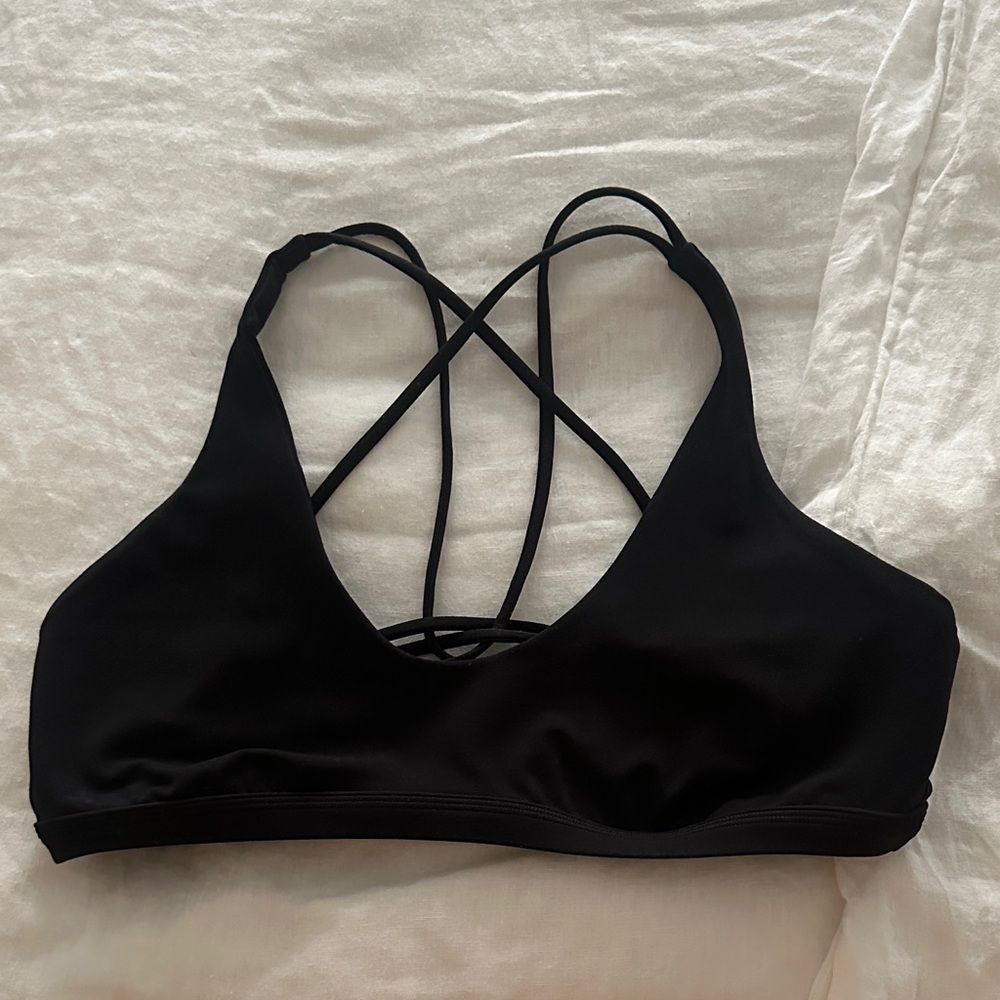 Lululemon Nulu Strappy Scoop-Neck Bra
Light Support, A/B Cup